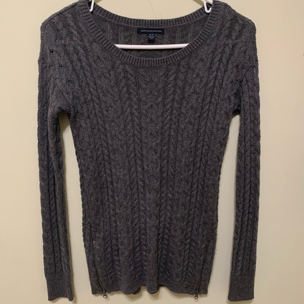 American Eagle Grey Sweater